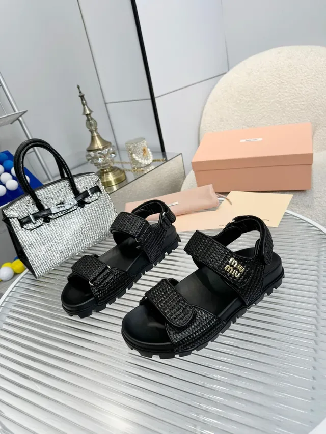 Miu Miu Wander Beige Noir brides tressées style rafia design double bride sandales casuales 8