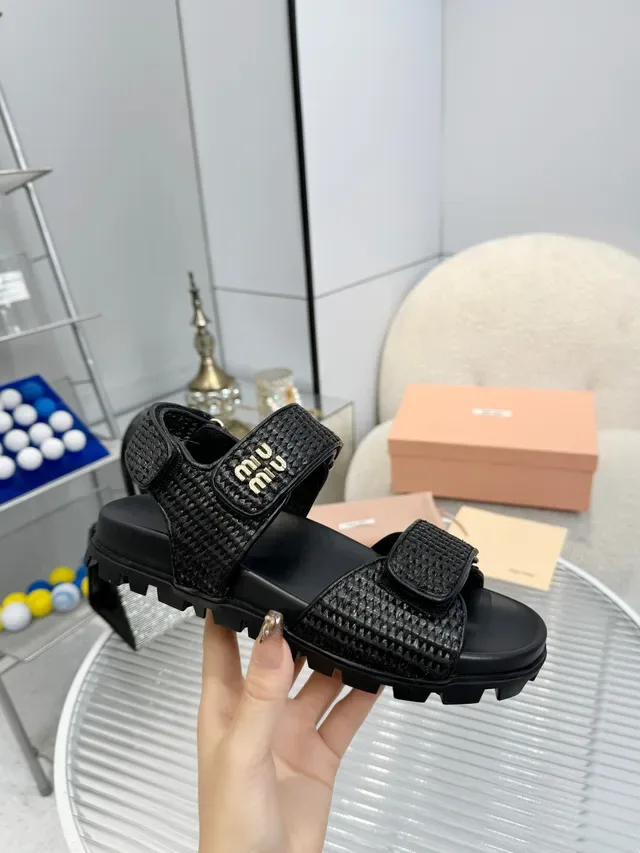Miu Miu Wander Beige Noir brides tressées style rafia design double bride sandales casuales 9