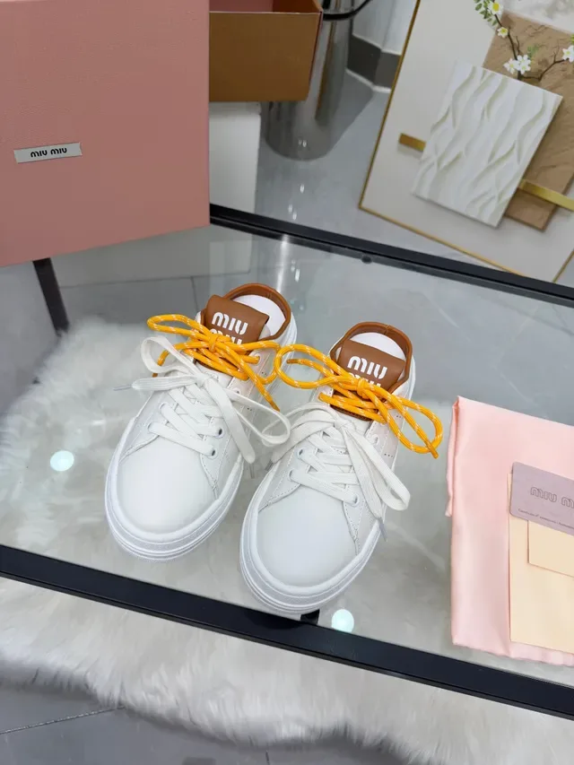 Miu Miu Wander Zapatillas Lifestyle Blancas Naranja Suela Plataforma Cordones Bicolor 5