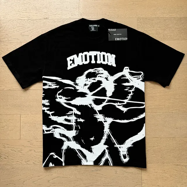 Mixed Emotion Graphic Print Black T-Shirt 5