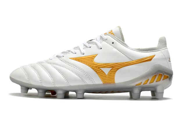 Mizuno काला लाल क्विल्टेड लेदर अपर लो-कट एंगल फर्म-ग्राउंड सोकर जूते 8