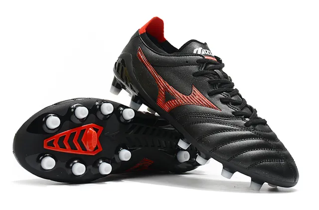 Mizuno काला लाल क्विल्टेड लेदर अपर लो-कट एंगल फर्म-ग्राउंड सोकर जूते 11
