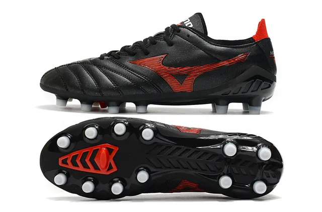 Mizuno काला लाल क्विल्टेड लेदर अपर लो-कट एंगल फर्म-ग्राउंड सोकर जूते 13