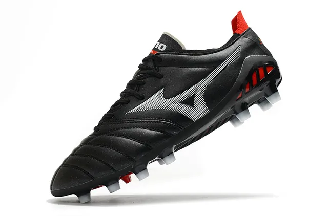 Mizuno काला लाल क्विल्टेड लेदर अपर लो-कट एंगल फर्म-ग्राउंड सोकर जूते 16