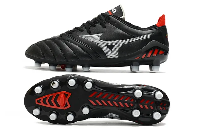 Mizuno काला लाल क्विल्टेड लेदर अपर लो-कट एंगल फर्म-ग्राउंड सोकर जूते 20