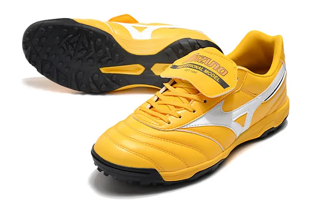Mizuno Morelia Pro लाल सफेद कृत्रिम घास सॉकर जूते 4