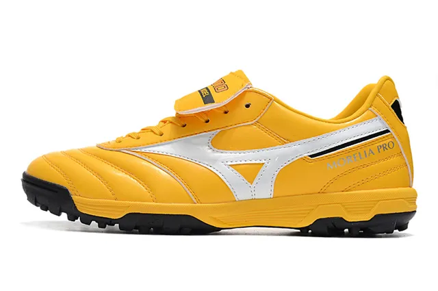 Mizuno Morelia Pro लाल सफेद कृत्रिम घास सॉकर जूते 8