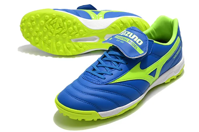 Mizuno Morelia Pro लाल सफेद कृत्रिम घास सॉकर जूते 24
