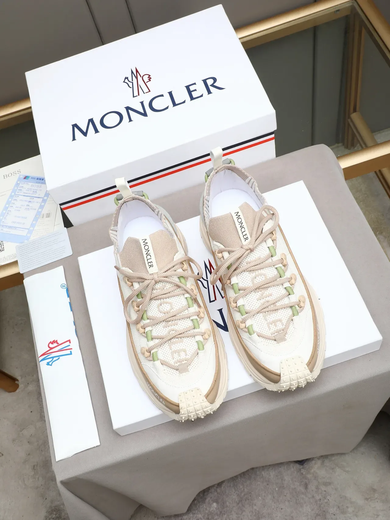 Moncler Chaussures Beige Blanc Col Tricot Type Chaussette Vibram® Suela à Crampons Sneakers Lifestyle 3