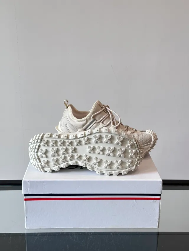 Moncler Trail Runner Off-White حذاء كاجوال سميك القدمين 2