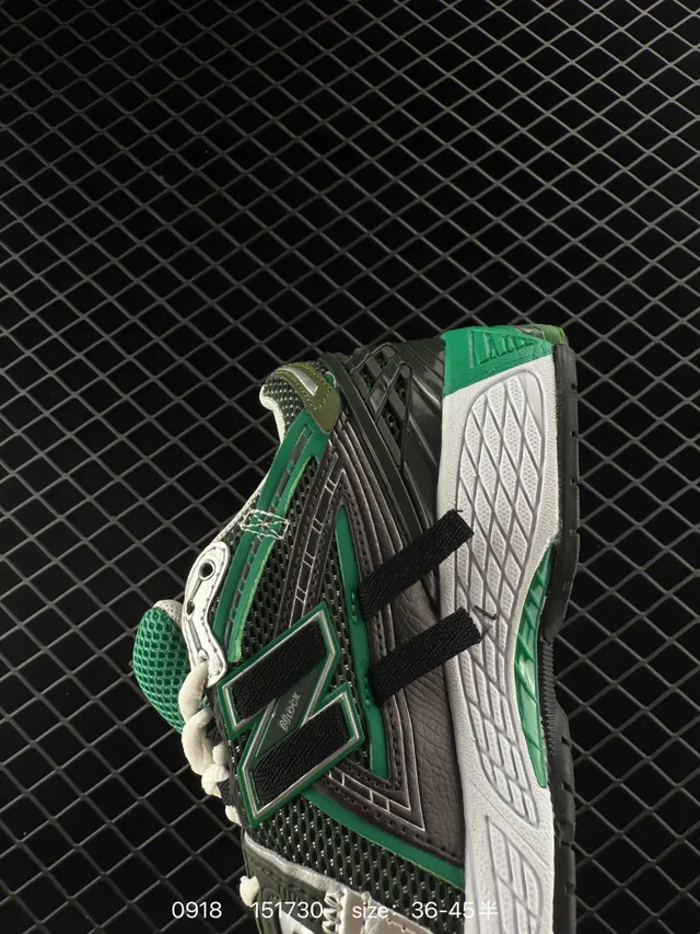 New Balance 151730 Green Black حذاء رياضي ريترو رنر مع طبقة شبكة و ظفيرة علوية كروسبي 4