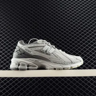 New Balance 1906R Tênis de corrida cinza de malha e sintético