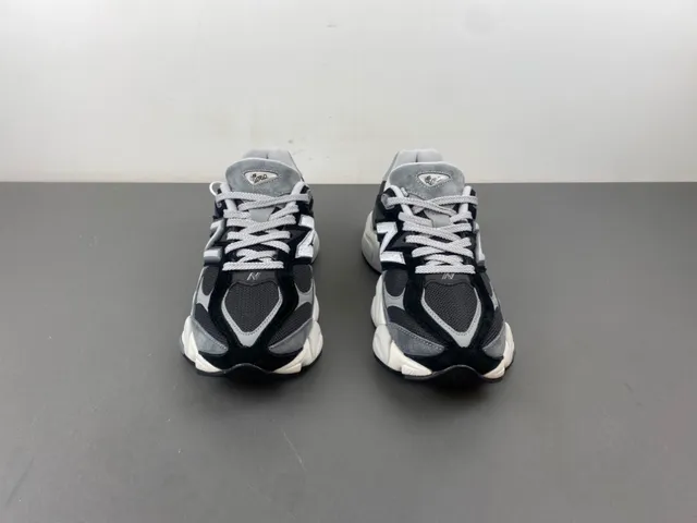 New Balance 9060 灰色黑色厚底运动鞋 11