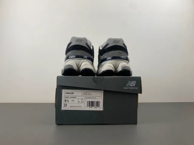 New Balance 9060 灰色黑色厚底运动鞋 17
