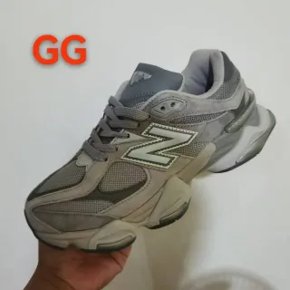 New Balance 9060 ग्रे सूड और मेश चंकी स्नीकर