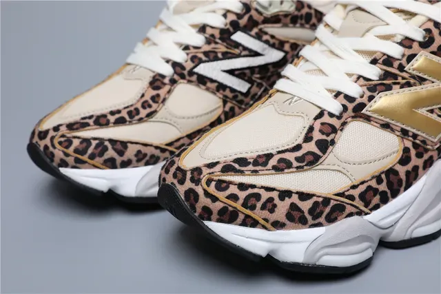 New Balance 9060 طباعة النمر لوغو ذهبي أحذية رياضية بنمط حياة 4
