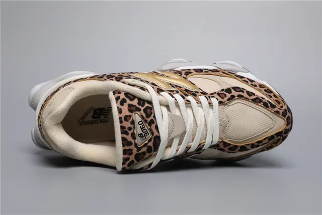 New Balance 9060 طباعة النمر لوغو ذهبي أحذية رياضية بنمط حياة 7