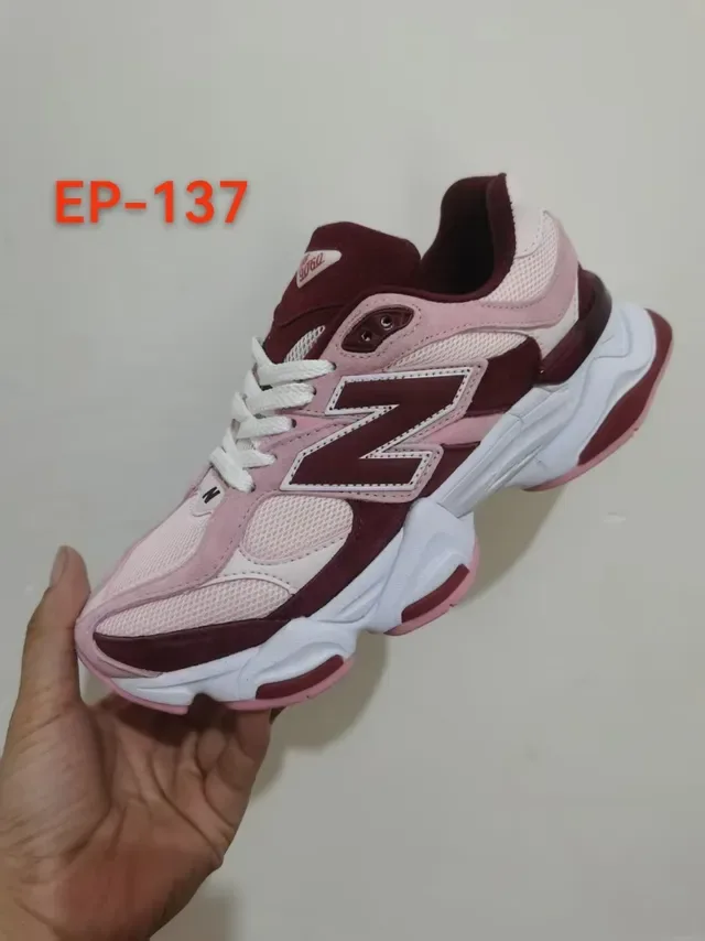 New Balance 9060 Zapatillas Chunky Rosa y Burdeos 2