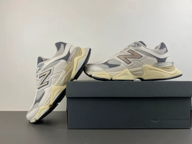 New Balance বেইজ গ্রে মিডসোল মেশ এবং সিন্থেটিক ওভারলে চাঙ্কি স্নিকার্স 14
