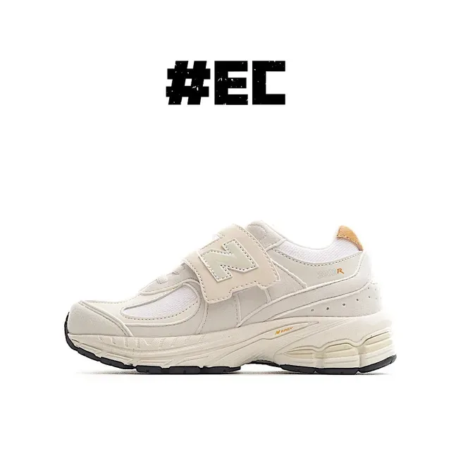 New Balance Bege Branco Chunky Midsole Fecho Velcro Cinta Lifestyle Sneakers 3