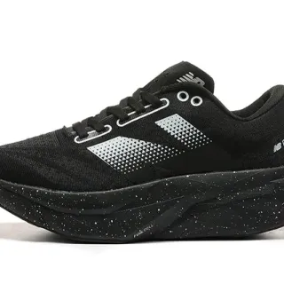 New Balance Black White 工程针织上层 半色调渐变 N Logo 跑鞋
