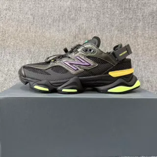 New Balance 黑色黄色分层鞋底网布和合成面厚底运动鞋