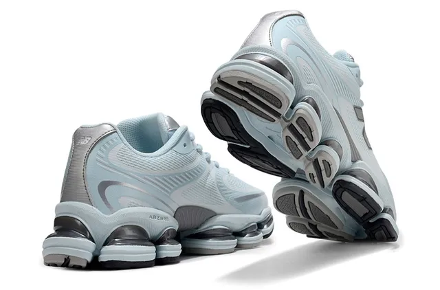 New Balance 蓝银色 轻量网布鞋面 分段Pod-Based中底 厚底运动鞋 3