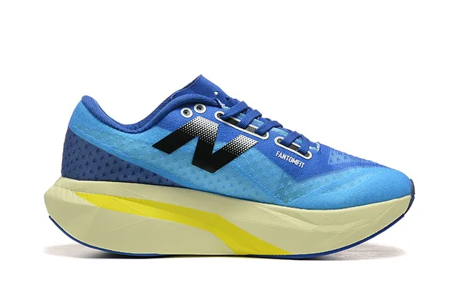 New Balance أحذية الجري الزرقاء الصفراء شبكة مصممة هندسية غطاء أسود 6