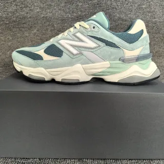New Balance Verde Azul Midsole Esculpido Upper Misto Suede e Malha Tênis Chunky