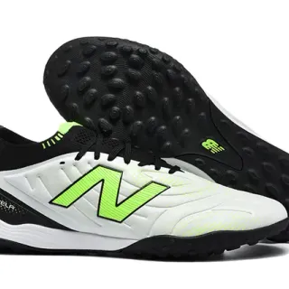 New Balance Tekela White Green লো-কাট সিন্থেটিক আপার মোল্ডেড কনিকাল-স্টাড আউটসোল টার্ফ সকার জুতা