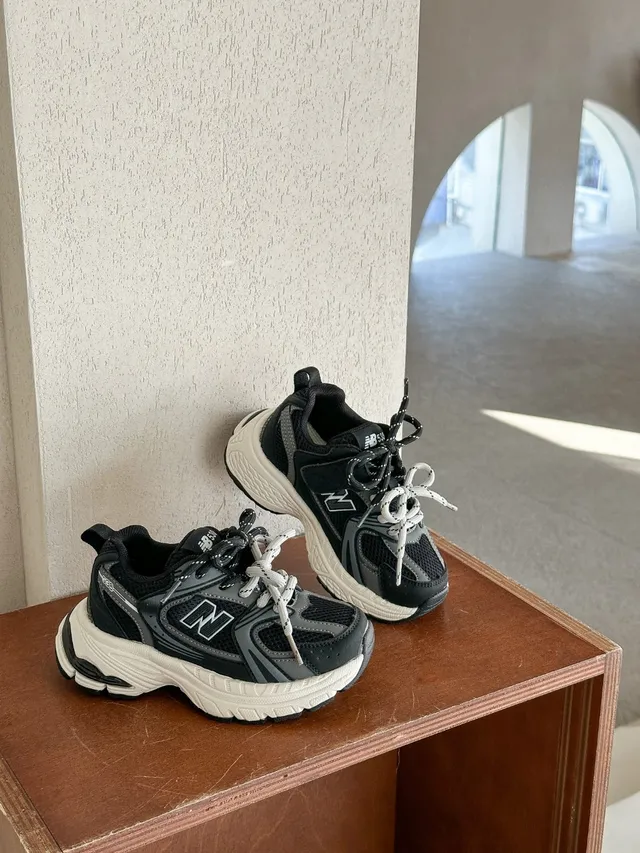 New Balance Semelle Blanche Gris Layered Maille-Synthétique Haut Chunky Sneakers 22