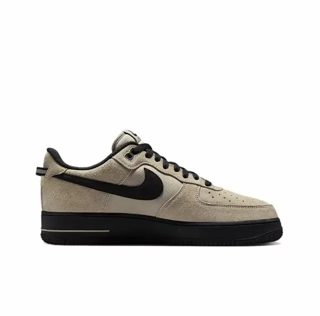 Nike Air Force 1 Beige y Negro Zapatillas Lifestyle 2