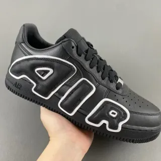 Nike Air Force 1 Noir Blanc Cuir Supérieur Logo Oversized Sneakers Lifestyle