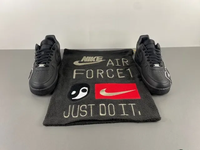 Nike Air Force 1 Black White Leather Upper Oversized Logo Lifestyle Sneakers 11