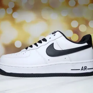 Nike Air Force 1 حذاء أبيض وأسود للستايل الحياتي