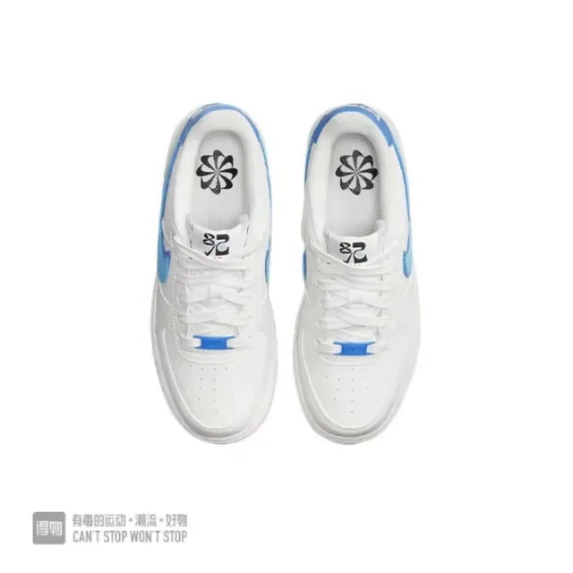 耐克 Air Force 1 白色和浅蓝色生活方式运动鞋 4