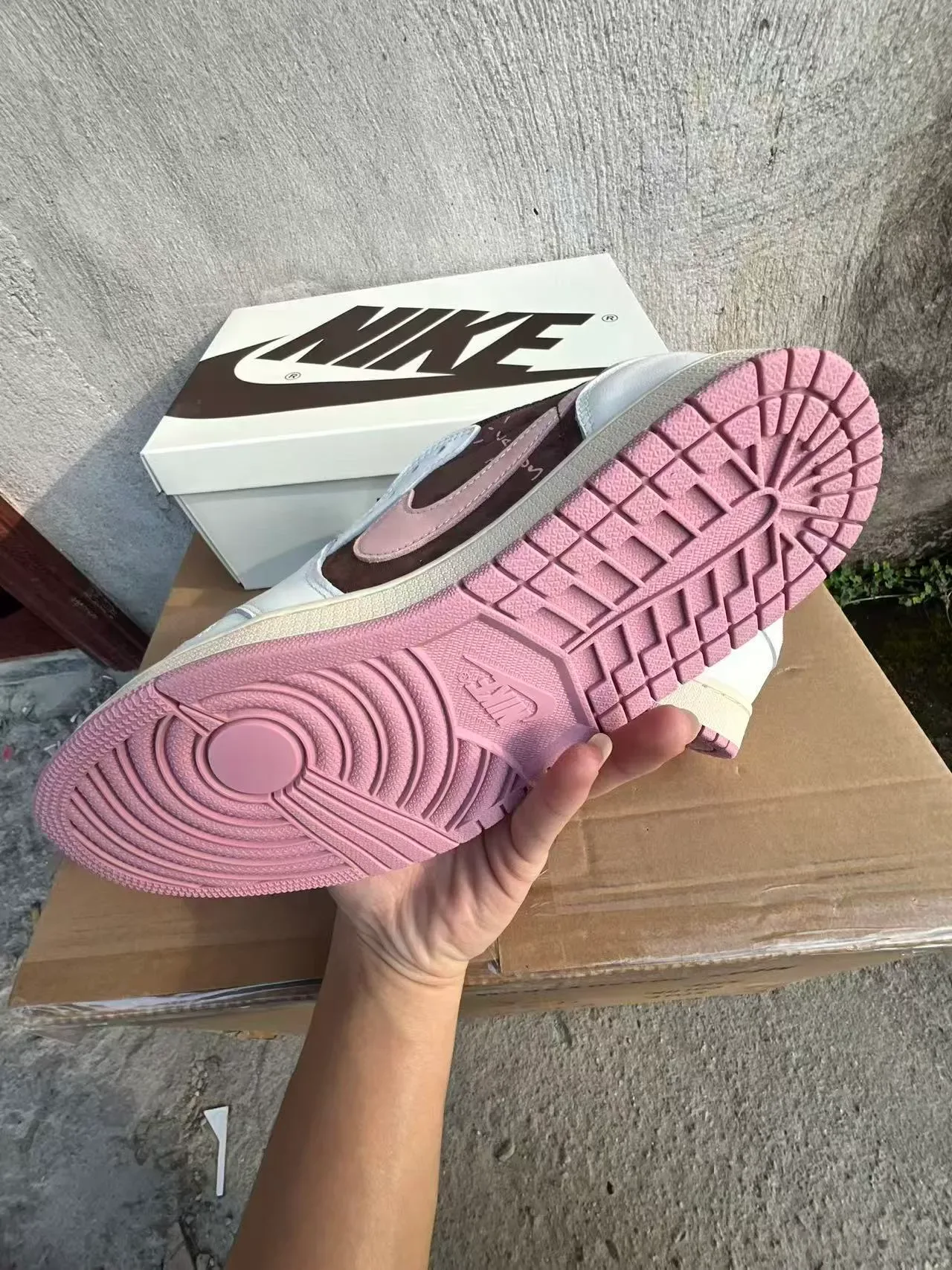 Nike Air Jordan 1 Low Marrom Branco Rosa Tênis Lifestyle 6