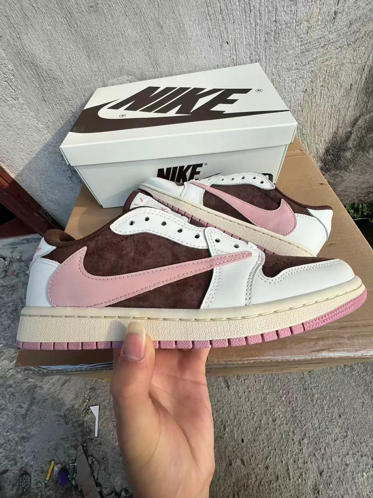 Nike Air Jordan 1 Low Marrom Branco Rosa Tênis Lifestyle 7