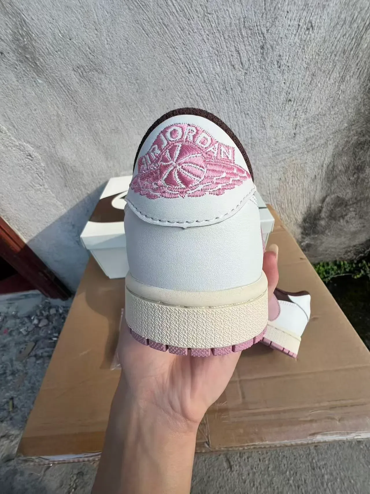 Nike Air Jordan 1 Low Marrom Branco Rosa Tênis Lifestyle 8