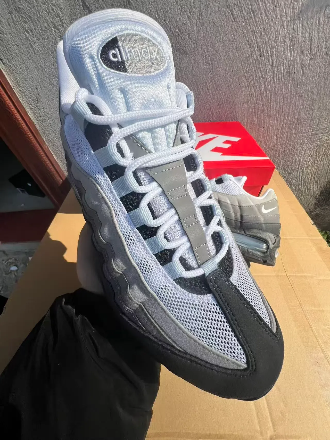Nike Air Max 95 Gray Black White Lifestyle Sneakers 2