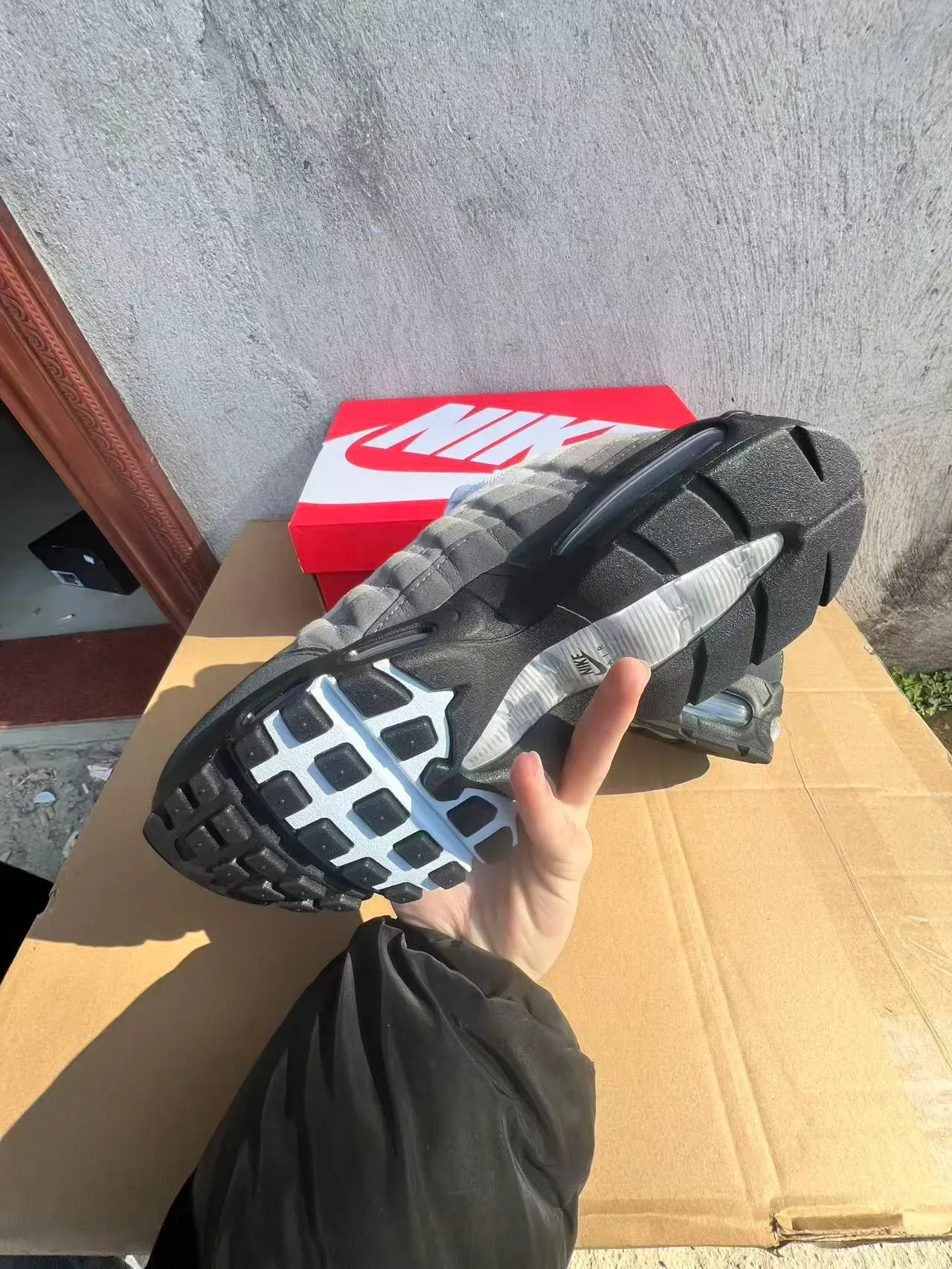 Nike Air Max 95 Gray Black White Lifestyle Sneakers 6