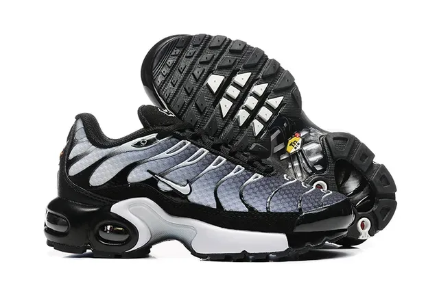 Nike Air Max Plus Black Pink Gradient Lifestyle Sneakers 22