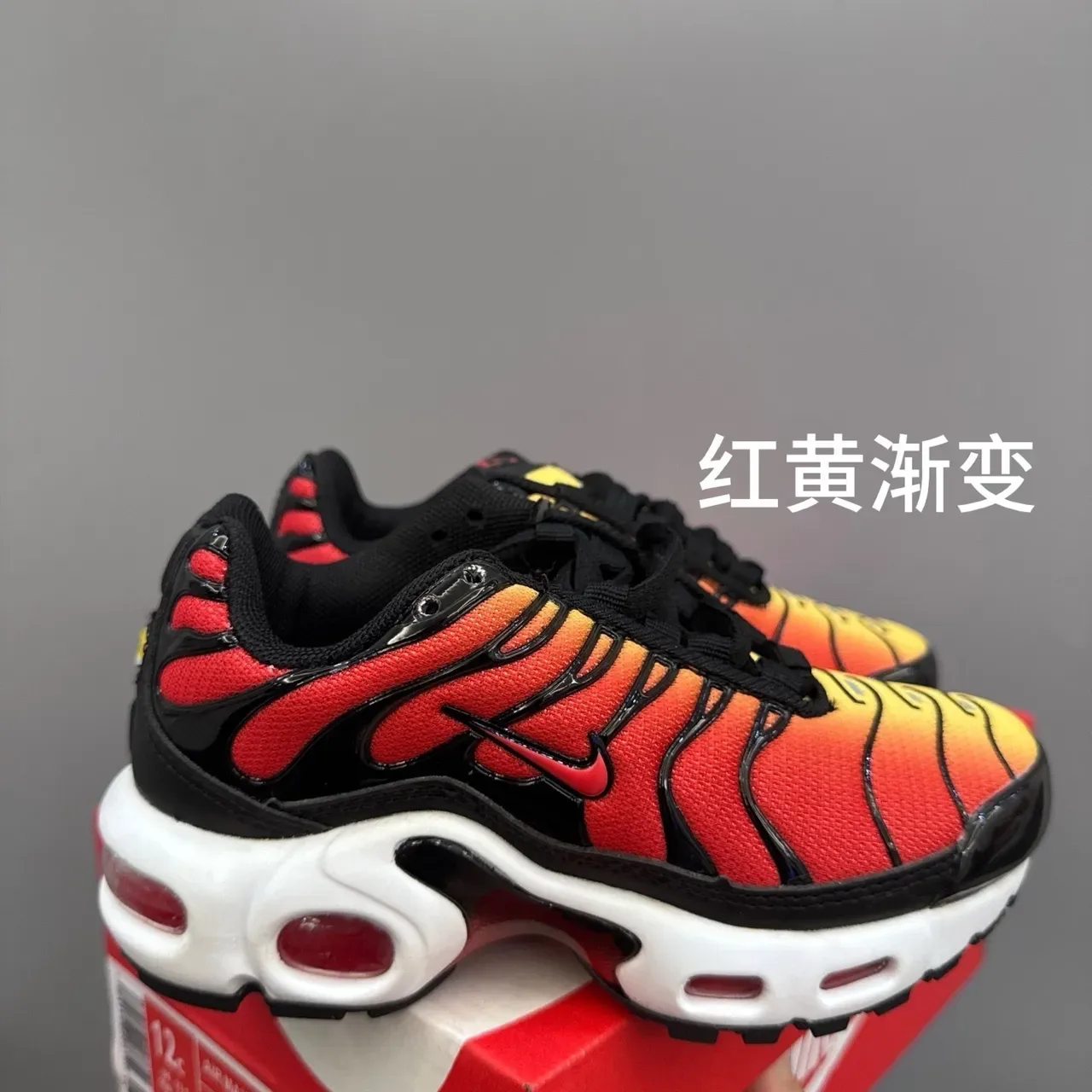 Nike Air Max Plus Black Purple Wave Lifestyle Sneakers 9