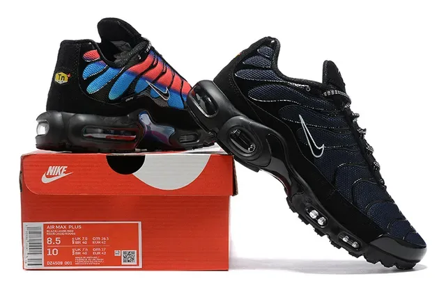 Nike Air Max Plus Black Silver Lifestyle Sneakers 5