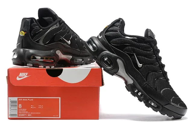 Nike Air Max Plus Black Silver Lifestyle Sneakers 14