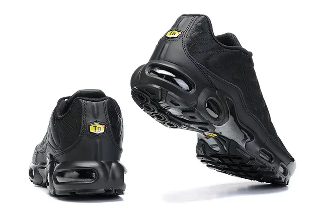 Nike Air Max Plus Light Blue Black White Lifestyle Sneakers 9