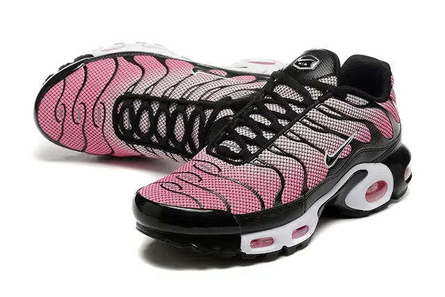 Nike Air Max Plus Teal Gradient Lifestyle Sneakers 10