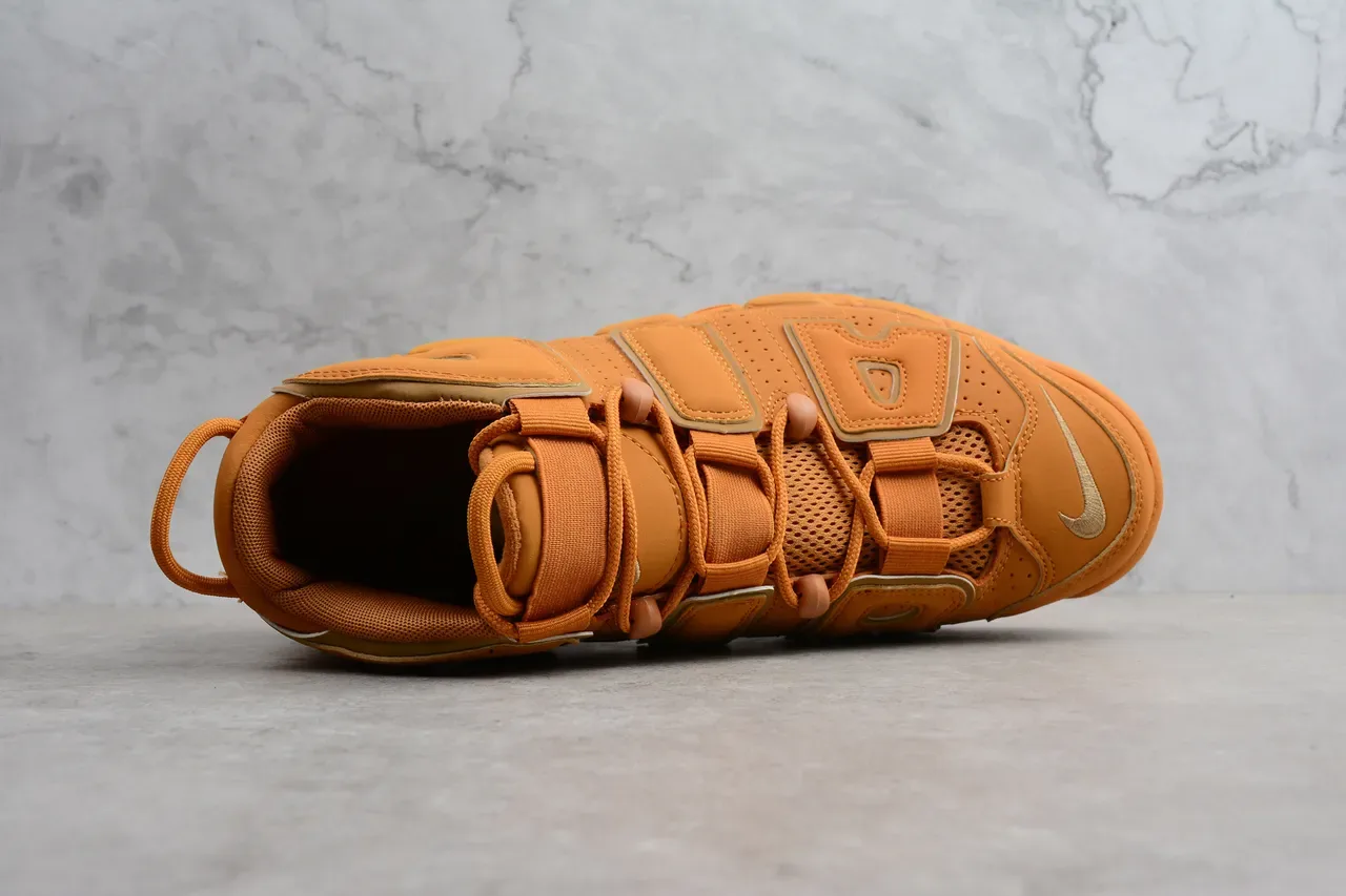 Nike Air More Uptempo Tan Sapatos de Basquete de Couro 7
