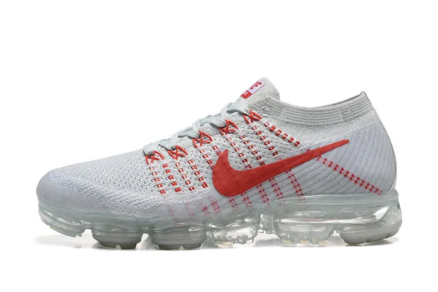 Nike Air VaporMax Flyknit ধূসর এবং লাল দৌড়ের জুতো 4