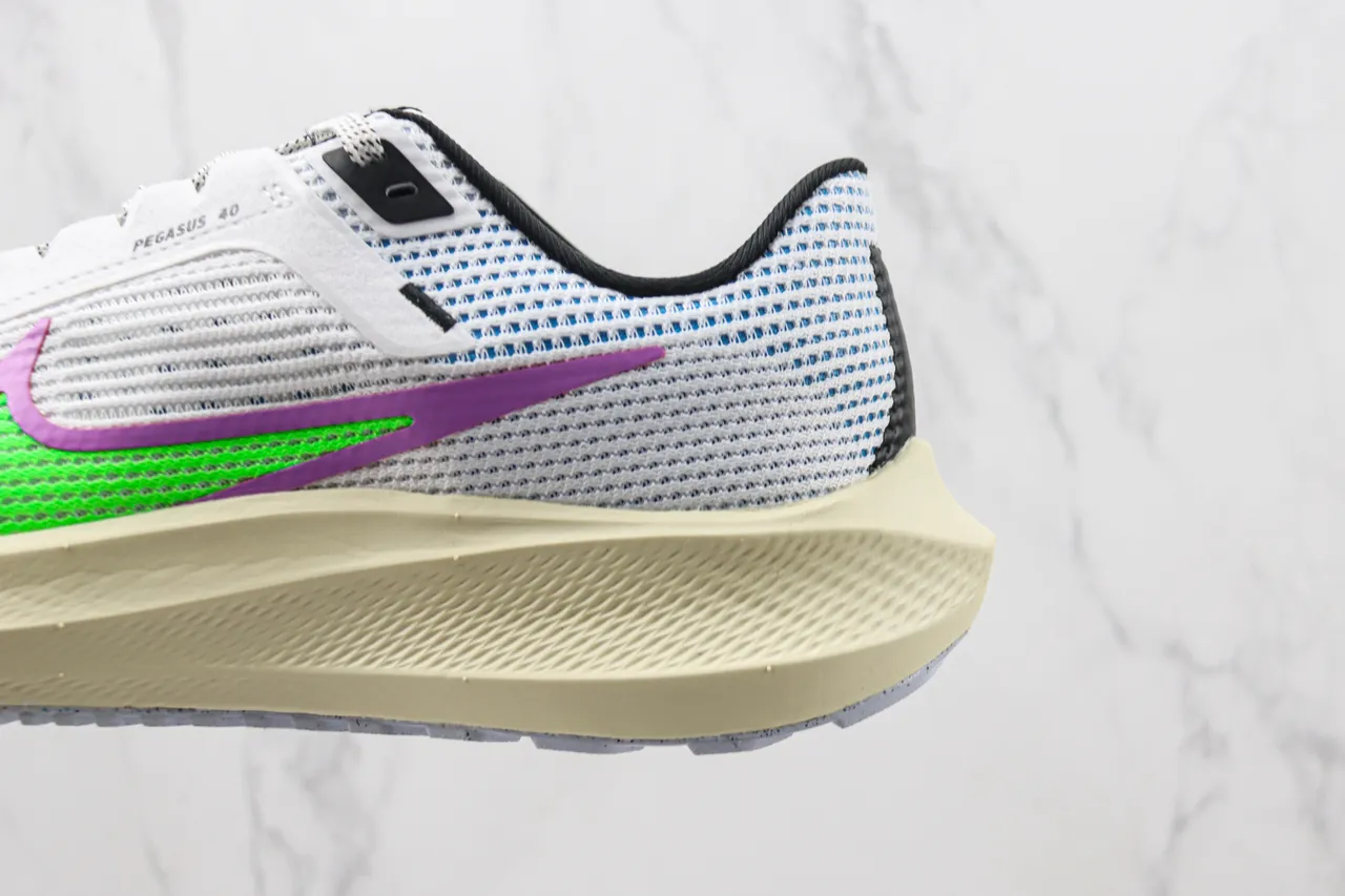 Nike Air Zoom Pegasus 40 Zapatillas de correr blancas moradas verdes 7